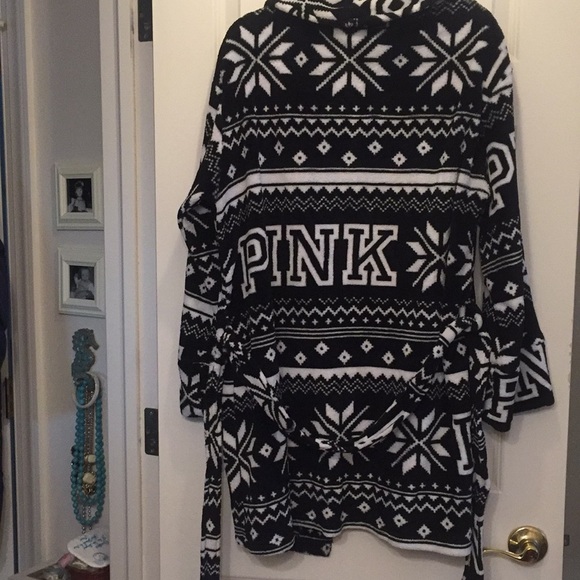 PINK Alpine Fleece Short Robe - Picture 5 of 7